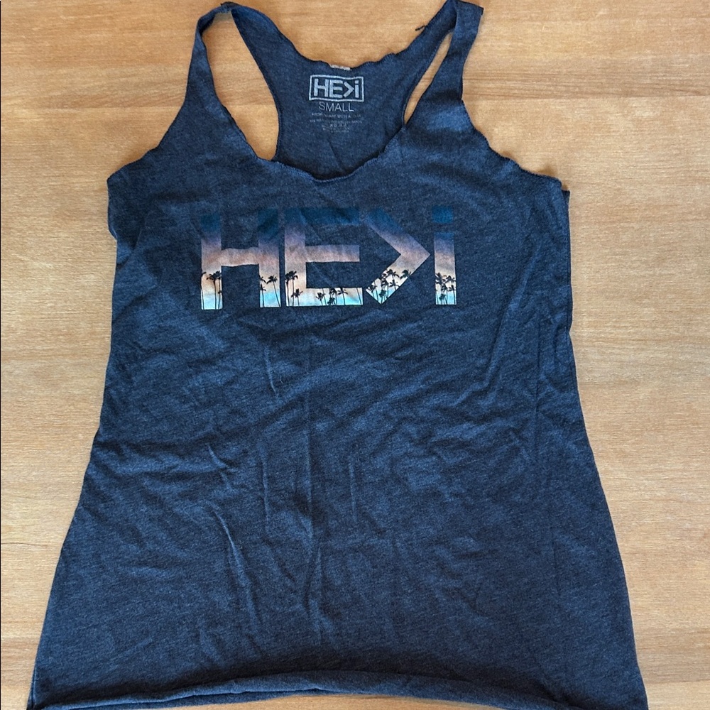 HE>i Graphic Vintage Tank Top